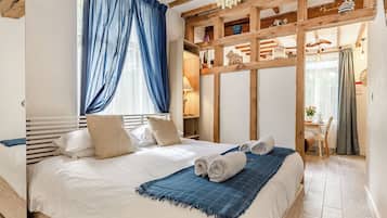 1 bedroom, free WiFi, bed sheets