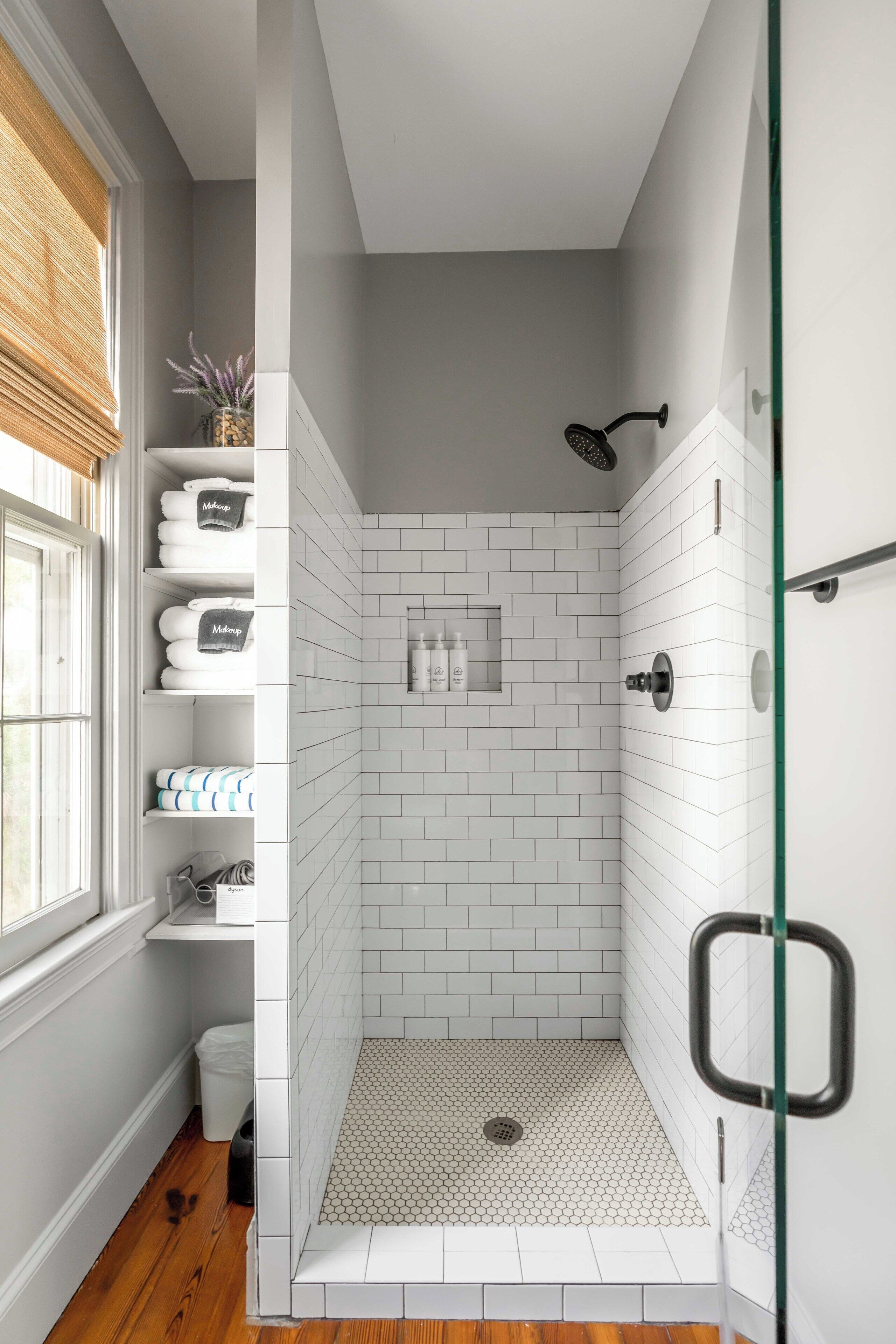 Suite 1 | Badkamer met douche