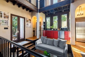 Apartment | Ruang tamu | 42 inci sebuah televisyen pintar dengan digital, TV, Netflix