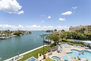 Una piscina riscaldata