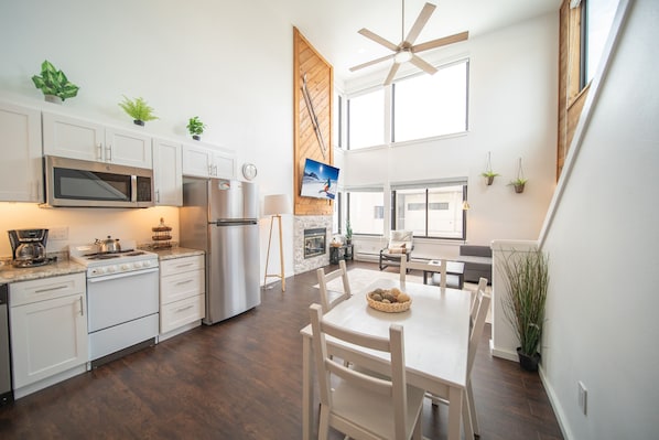 Lägenhet Deluxe - 1 sovrum - eldstad - vid sjön (Mall 1423) | Exteriör