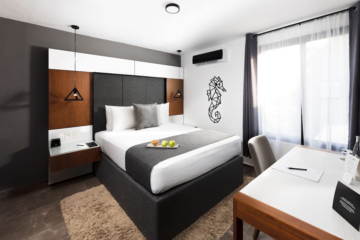 4 Schlafzimmer, hochwertige Bettwaren, Daunenbettdecken