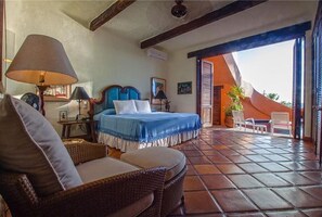 3 chambres, fer et planche à repasser, Wi-Fi, draps fournis