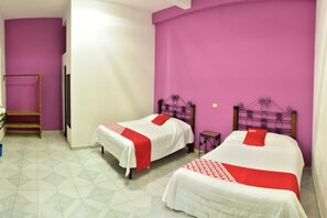 Standard Room, 2 Double Beds - OYO Casa Vieja,Ciudad Serdán,Museo La Magnolia (Chalchicomula de Sesma)