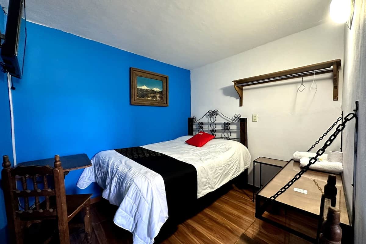 Standard Room | Desk, iron/ironing board, free WiFi, bed sheets