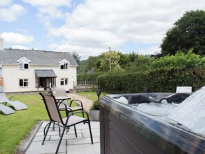 Terrace/patio - 2 bedroom accommodation in Knill, near Presteigne (Knill, near Presteigne)