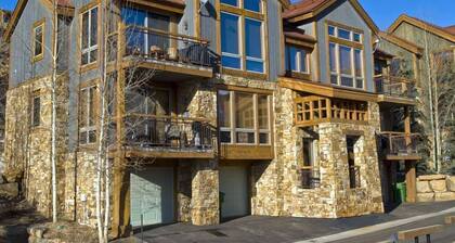 TERRACES 101- Ski-In/Ski-Out Slopeside Condo, Meadows of Mountain Village,