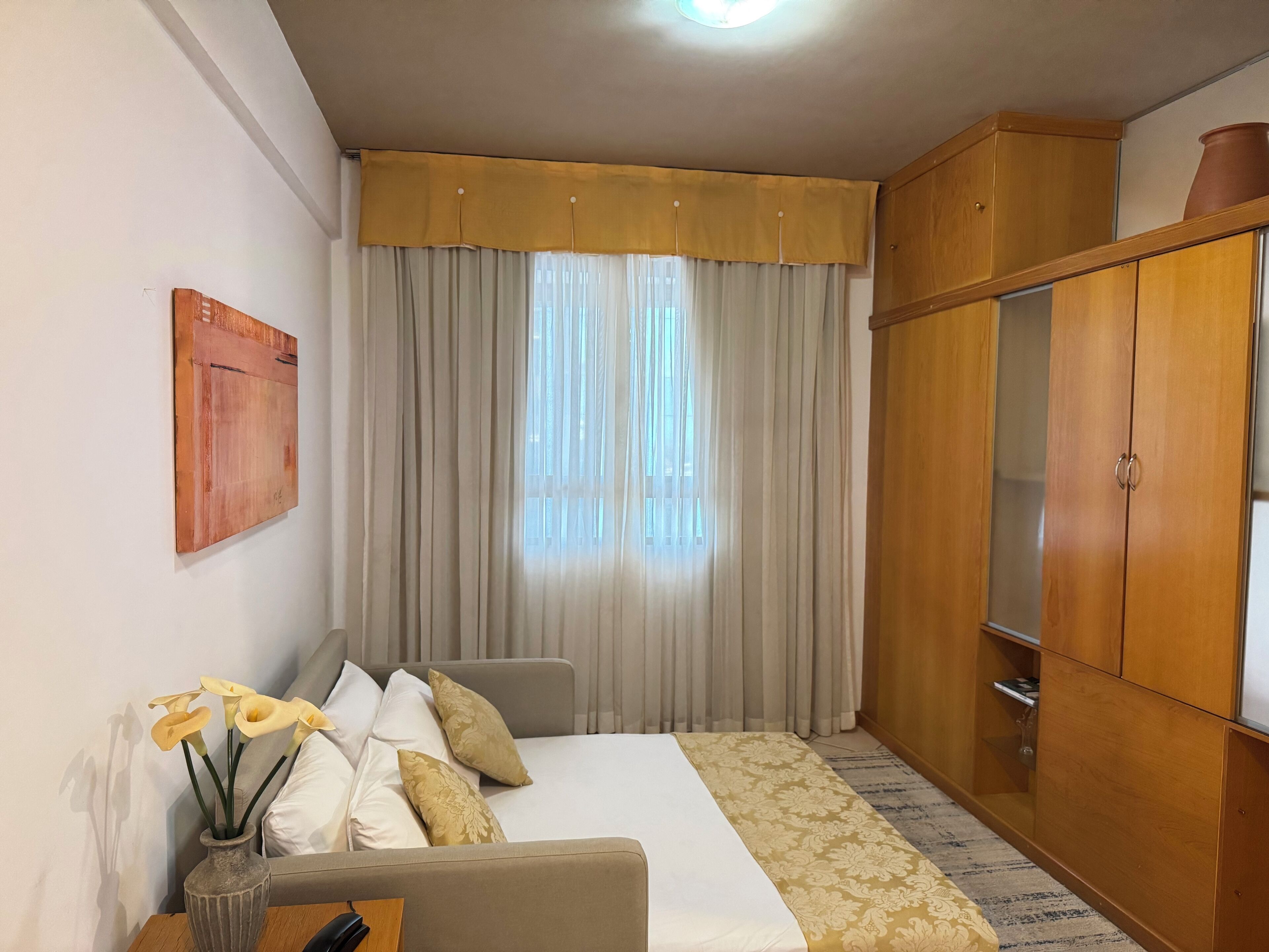 1 quarto, Wi-Fi de cortesia, roupa de cama