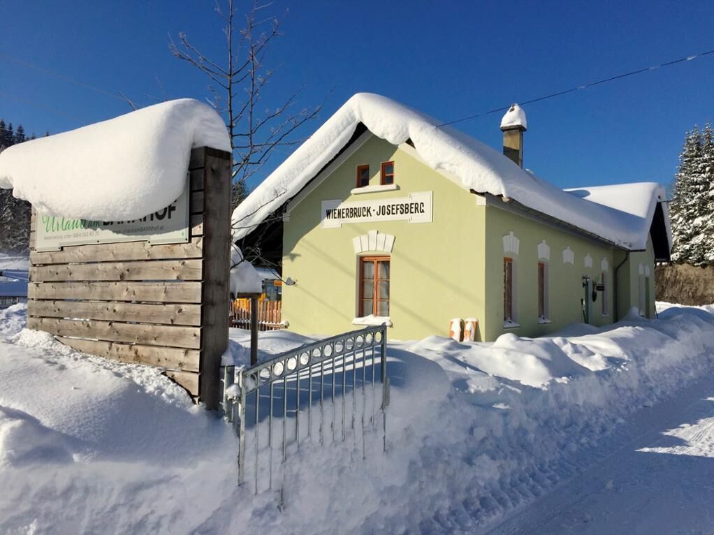 Urlaub am BAHNhof (Wienerbruck)-Urlaub am BAHNhof