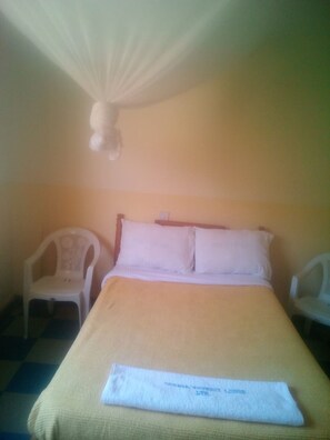 ห้องซิงเกิล | โต๊ะทำงาน, Wi-Fi ฟรี, ผ้าปูที่นอน