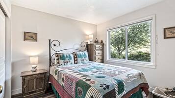 2 chambres, fer et planche Ă repasser, Wi-Fi, draps fournis