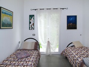 2 chambres, lit de bébé portatif, accès au Wi-Fi (inclus)