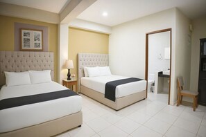 Comfort Suite | 1 bedroom, premium bedding, down duvets, Select Comfort beds