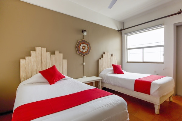 Habitación estándar, 2 camas individuales | 1 habitación y ropa de cama