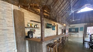 Bar (on property) - Mangrove King Fishing Lodge (Tenabo)