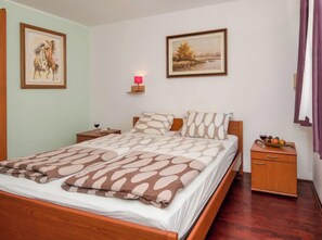 2 bedrooms, Internet
