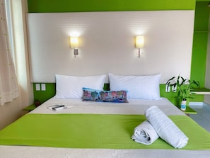 Rubi.Habitación Doble, Vista parcial al mar, De no fumar, Cama King Size - Hotel Casa Mia (Puerto Escondido)