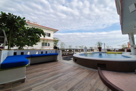 ์ผ์ธ ์์์ฅ