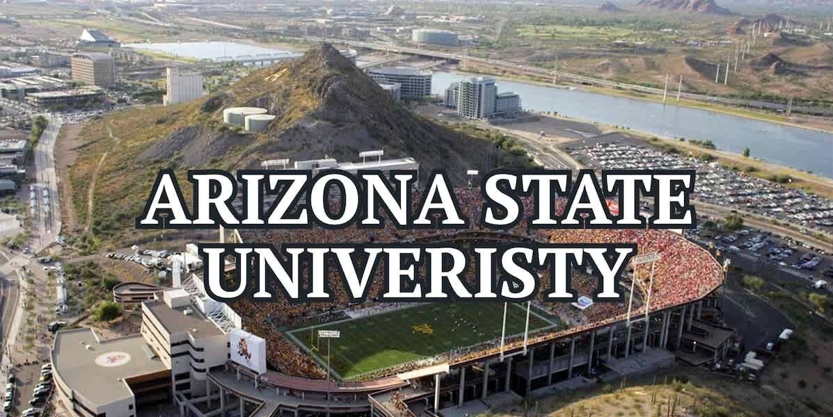 Luftaufnahme des Stadions der Arizona State University mit der umliegenden Infrastruktur.