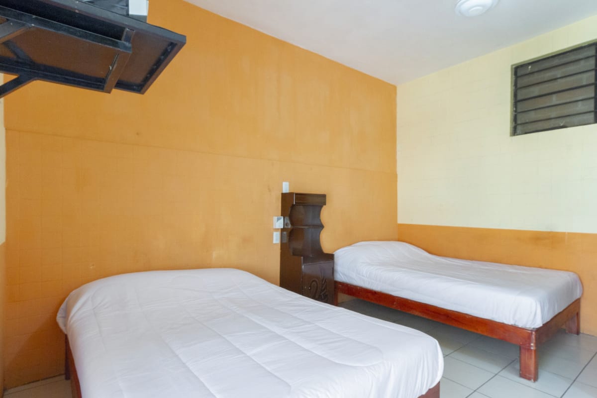 Standard Room, Multiple Beds | WiFi (free), bed sheets