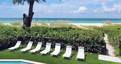 DodtHouse1,2,3 Directly on the Beach - By Island Real Estate Vacations
