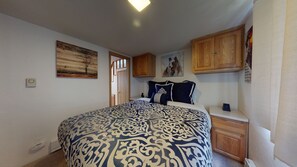 2 dormitorios, tabla de planchar con plancha, wifi y ropa de cama