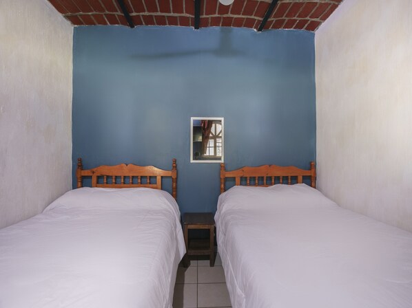 Standard Room, 2 Double Beds