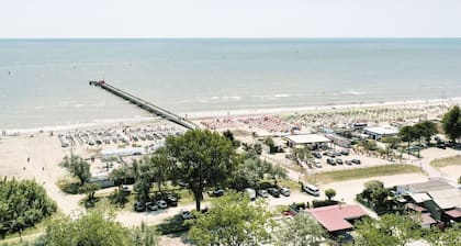 Beautiful apartment in villa for 4 people with A/C, WIFI, TV and terrace