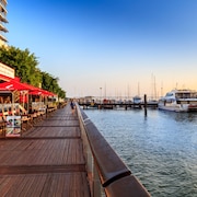 Oaks Cairns Hotel