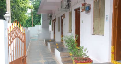 Hotel rahul residence