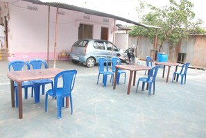 Outdoor dining - Hotel rahul residence (Srisailam)