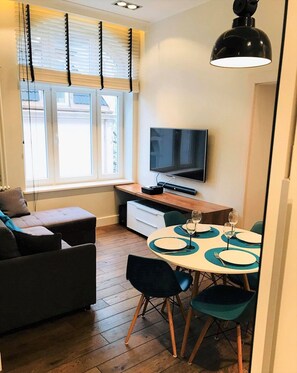 Apartment | Living area