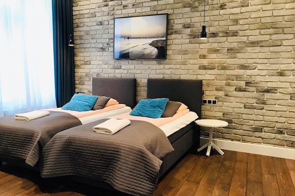2 habitaciones, tabla de planchar con plancha y wifi gratis