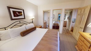 1 bedroom, internet, bed sheets - Platinum 1BR with Two Baths - Bfast Included! (Vail)