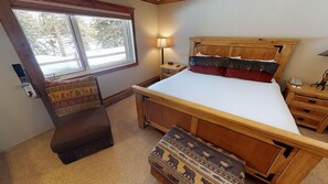 2 bedrooms, internet, bed sheets