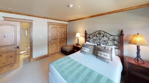 3 bedrooms, Internet, bed sheets - Platinum 3BR - Easy Access to Chair 6 & The Amp (Vail)