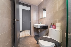 Bathroom - Emporis Service By Sleepy Bear (Petaling Jaya)
