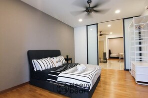 Apartment, 2 Bedrooms (C-20-3A) | Iron/ironing board, free WiFi - KL Gateway Bangsar By Sleepy Bear (Kuala Lumpur)