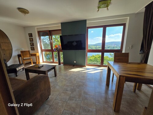 Luxus Ferienwohnung mit Seeblick