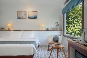 Quarto casal standard | Roupas de cama premium, frigobar, cofres nos quartos