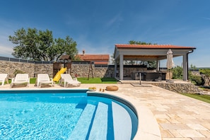 Pool - Villa Elder (Benkovac)