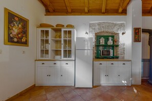 Villa, 3 Bedrooms, Smoking, Private Pool | In-room dining