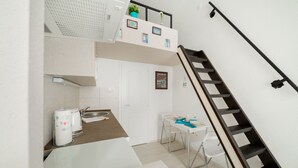 Unclassified image, 3 of 22, button - Little Nest in Budapest (Budapest)