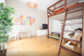 Interior - Apartment Sunny Akacfa (Budapest)