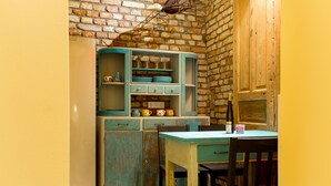Apartment (Split Level) | In-room dining - Butterfly Dream Apartment (Budapest)