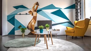 Apartment | Living area | Flat-screen TV