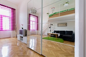 Interior detail - Next Stop Apartment (Budapest)