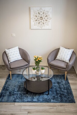 Apartment | Living area | Flat-screen TV - B for Basilica (Budapest)