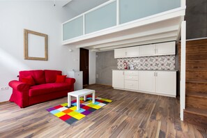 Apartment (Split Level) | Living area