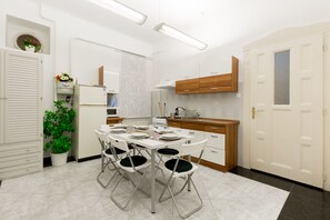 Apartment | Private kitchen - Kinizsi 17 Apartment (Budapest)